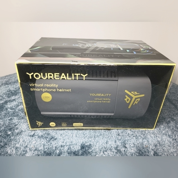 iJOY Virtual Reality Smartphone Helmet - Picture 1 of 2